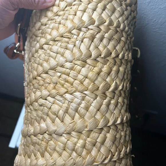 Michael Kors straw handbag - Picture 6 of 12